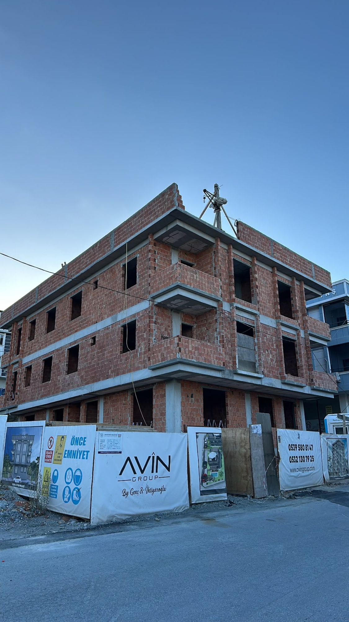 Yüksel Apartmanı — bugünkü şantiye